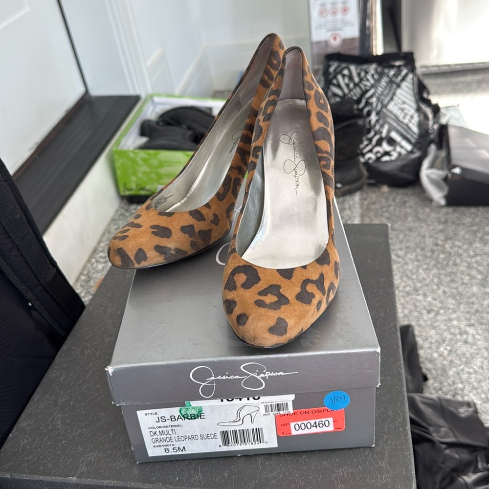 Jessica Simpson leopard pumps